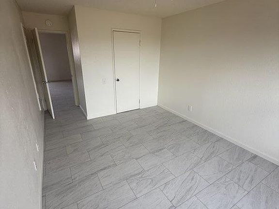 5th image of 10592 Sunset Avenue 639 #Apn-03