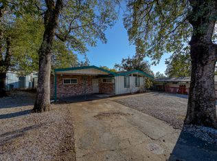 5607 Mountain View Dr, Redding, CA 96003