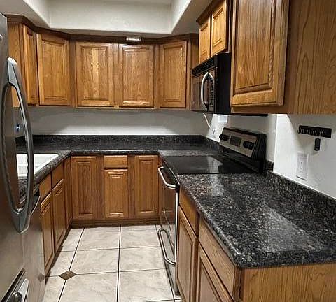 4th image of 151 E BROADWAY Road #103