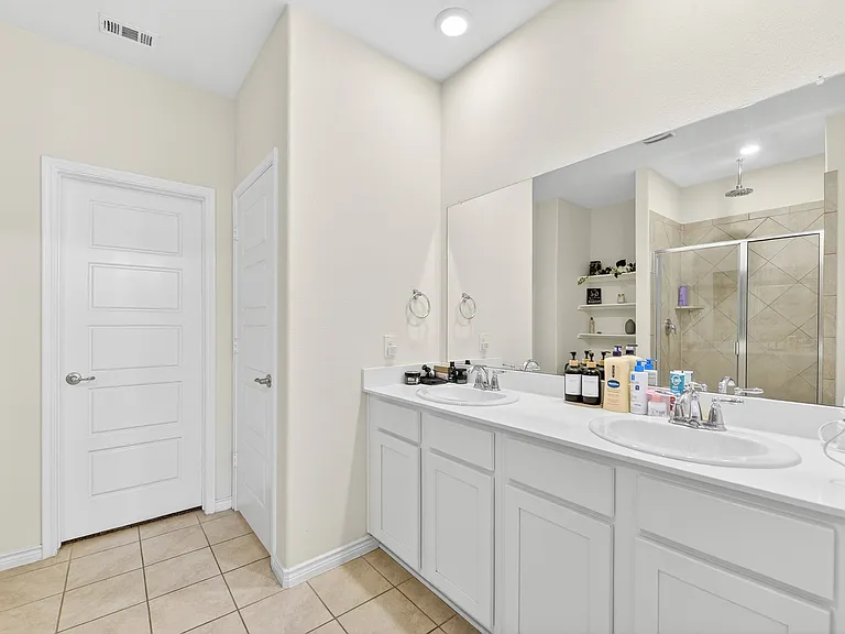 2261 Obsidian Dr — Photo 21