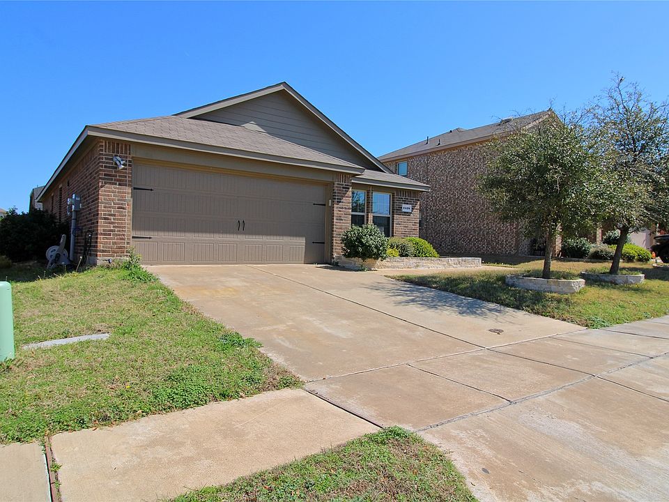 1st image of 2428 Rosharon Dr