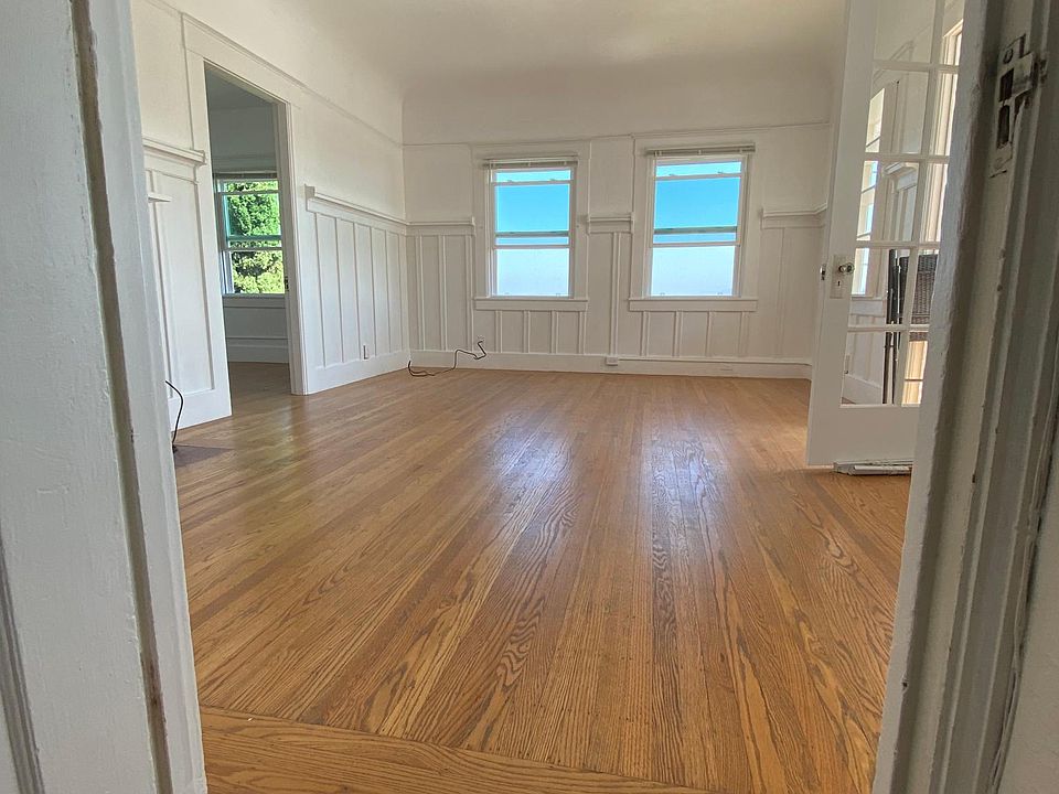 Entry living room