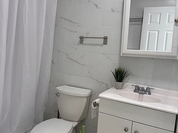 5th image of 3648 W Cheryl Dr #1