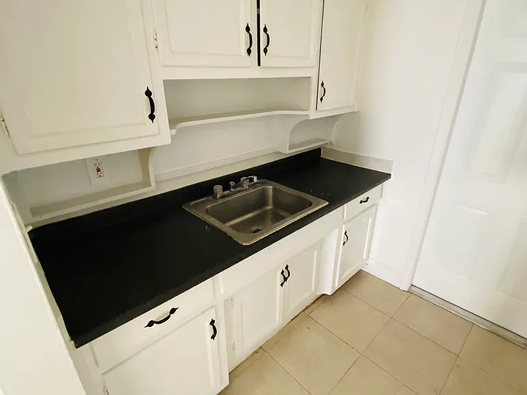 1957 Normandy Dr #2 — Photo 6