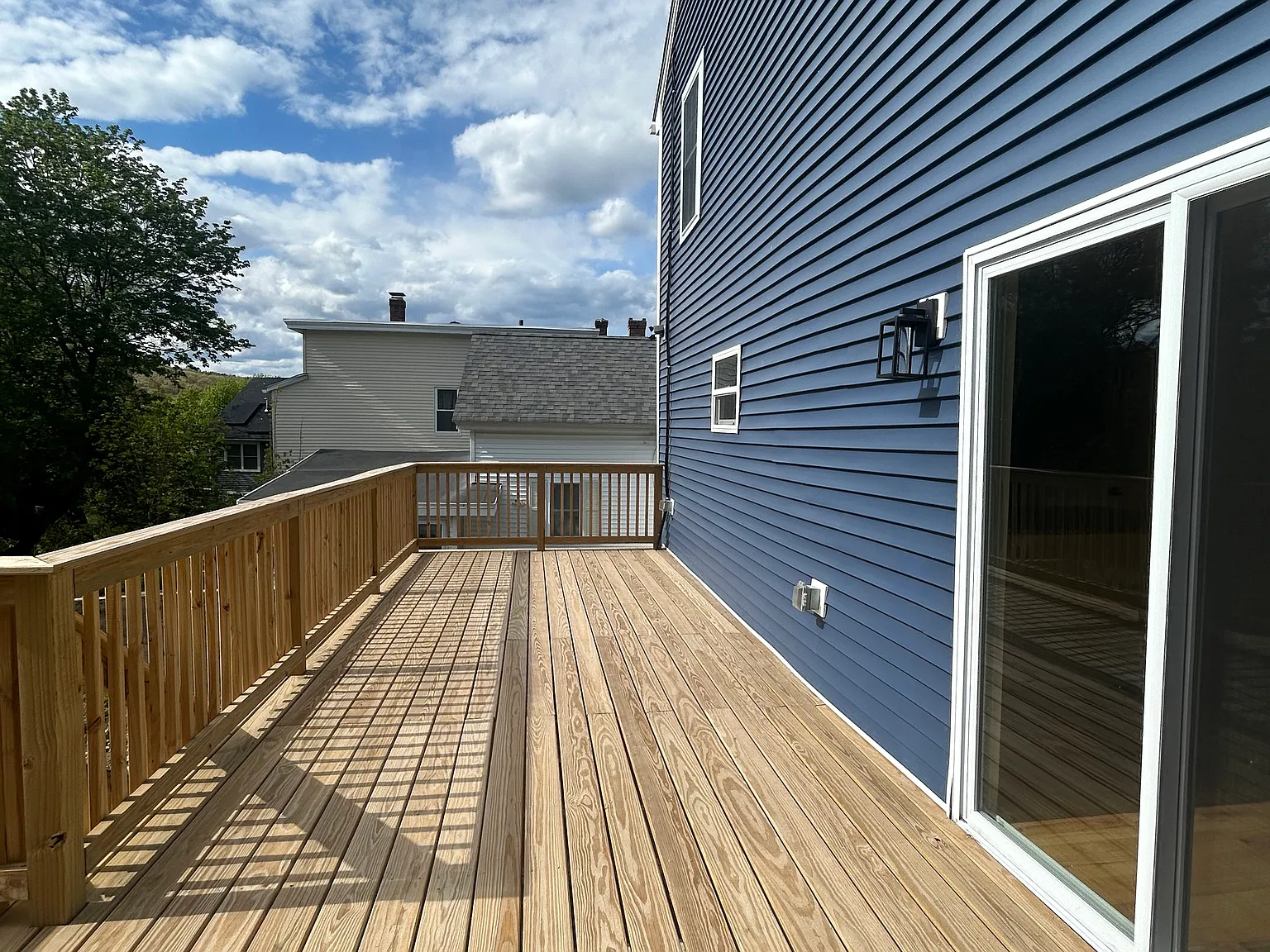 4 bed, 1800 sqft, $2,800 — Photo 2