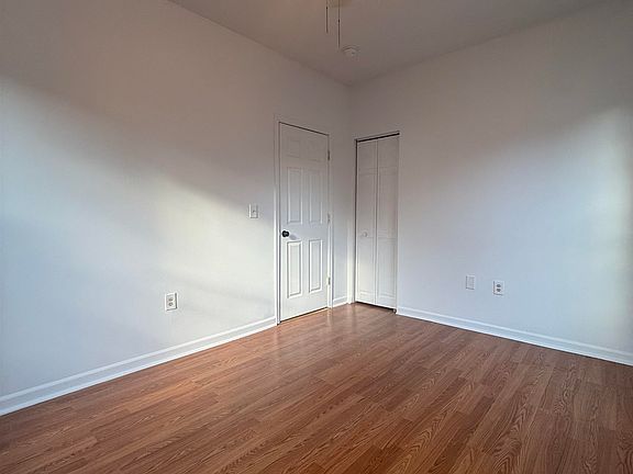 3rd image of 759 Avenue A APT 6