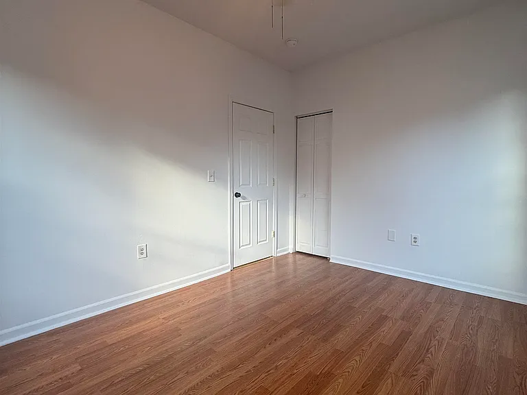 759 Avenue A #6 — Photo 3
