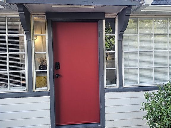 3rd image of 333 SE 165th Ave