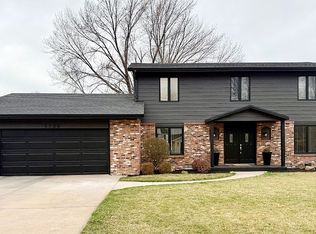 1120 Miles Ct, North Platte, NE 69101