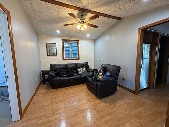 5th image of 837 1/2 E 2nd St #3