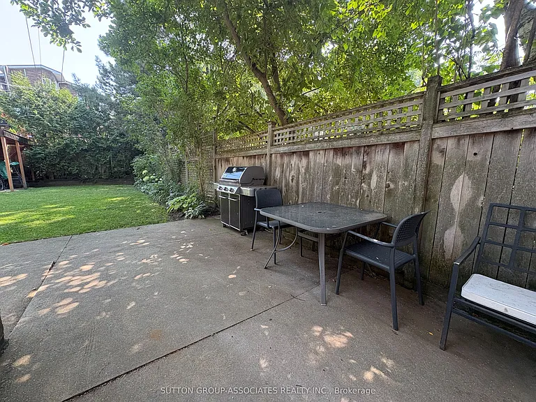 191 Arlington Ave #UPPER — Photo 15