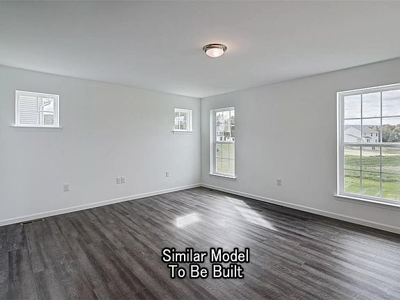 5th image of 3112 Eisenhower Dr #184