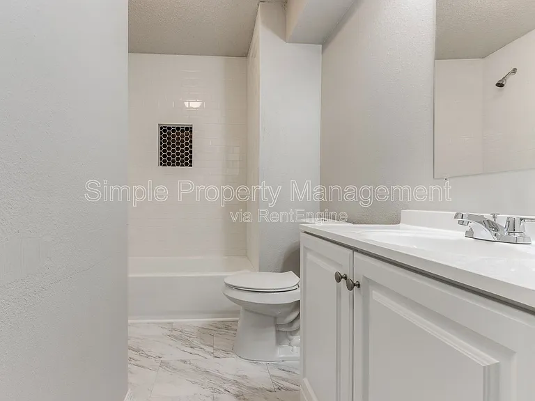 8508 Candlewood Dr — Photo 19