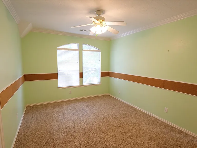 22719 Sierra Lake Ct — Photo 29