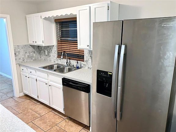 5th image of 6415 Murray Hill Dr