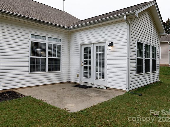 3rd image of 10492 Tintinhull Dr