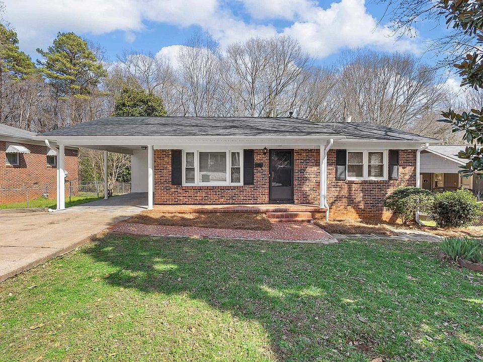 1st image of 157 Lincoln Dr