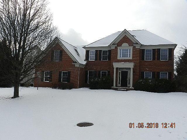 1st image of 7720 Marsh Blue Ct