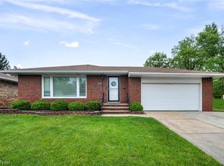 23733 Shurmer Dr, Warrensville Heights, OH 44128