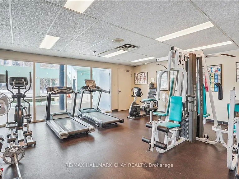 65 Ellen St #607 — Photo 23