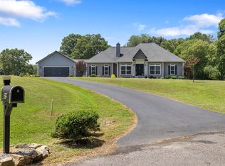 1502 Smithfield Ln, Young Harris, GA 30582