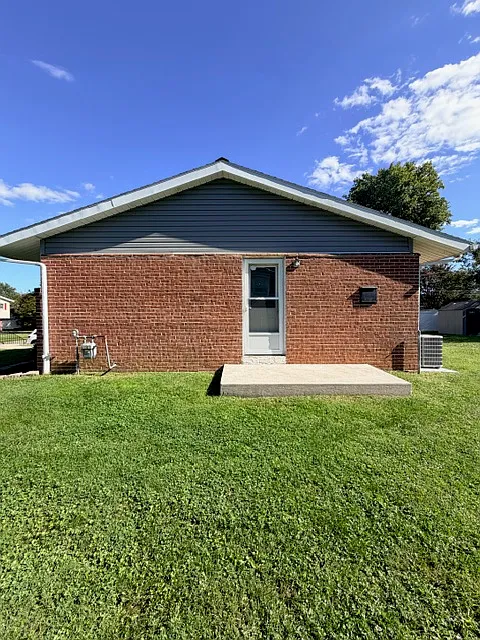 Vannicola - 2404 McCawber Drive - 1 — Photo 2
