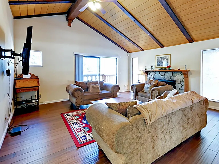 3294 Pine Hill Rd — Photo 4