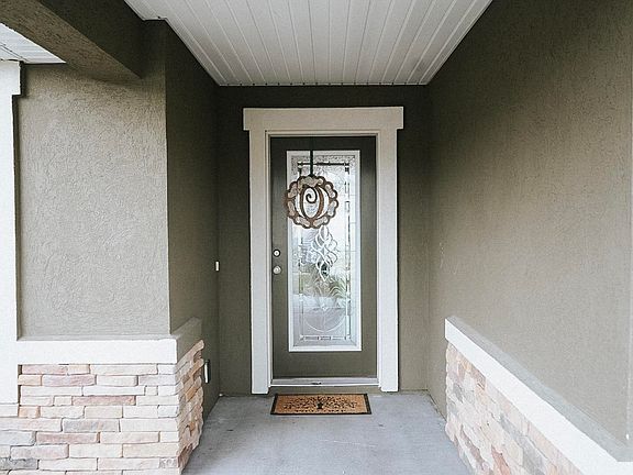 2nd image of 95087 Bellflower Way