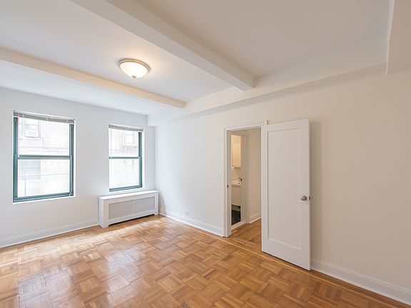 5th image of 150 W 82nd St APT 1b