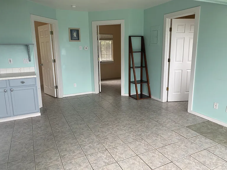 5330 NE Neptune Ln #3 — Photo 4