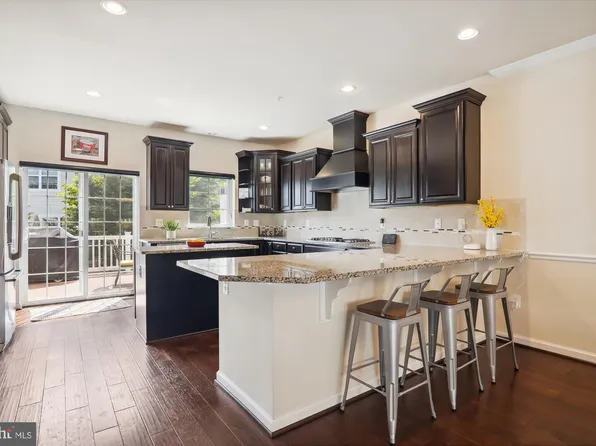 2531 Hyacinth Ln, Gambrills, MD 21054