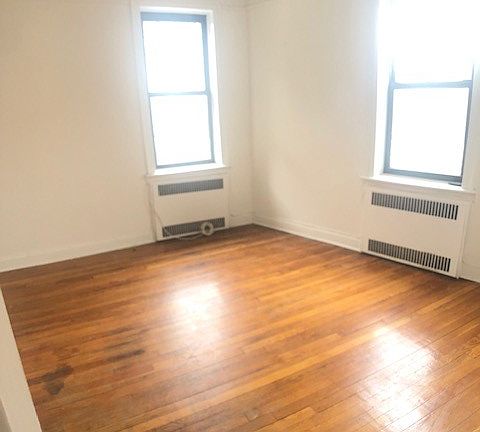 3rd image of 1620 Caton Ave #D6