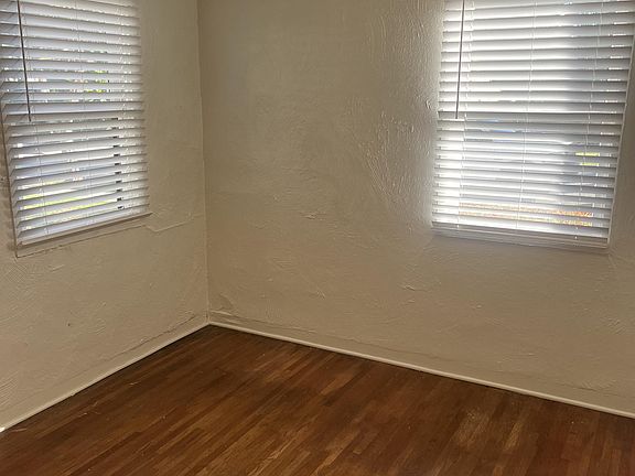 4th image of 1755 Evans Ave #2
