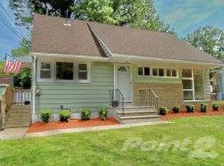 143 Independence Dr, Roselle, NJ 07203