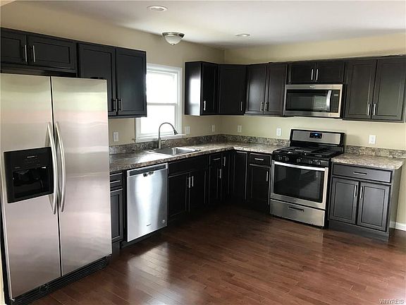2nd image of 231 Dunlop Ave
