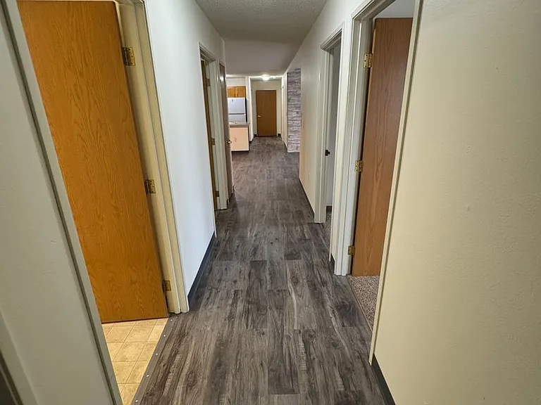 90 E Gridley Ave — Photo 72