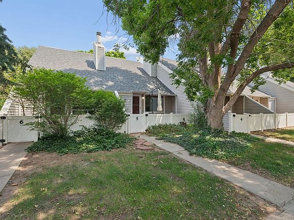 3rd image of 2713 W 19th St Dr #5A