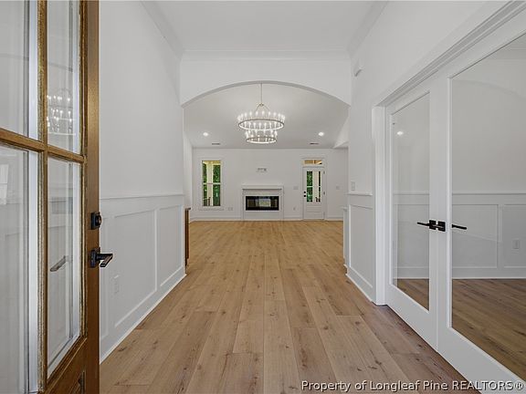 5th image of 223 Rachel Rd