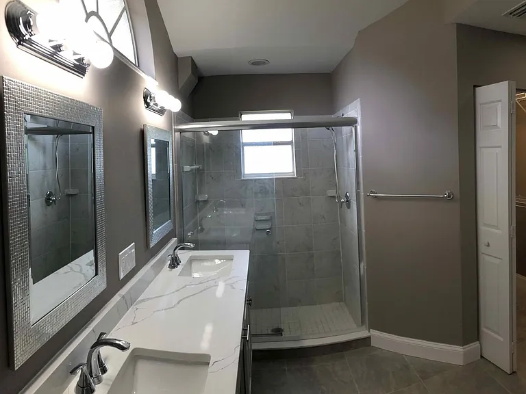545 Grace St — Photo 20