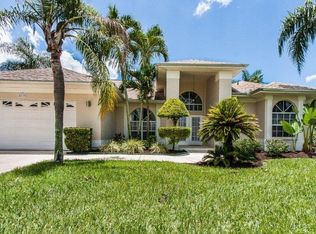 2710 SW 38th Ter, Cape Coral, FL 33914
