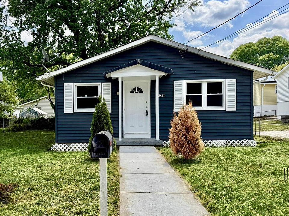 1st image of 828 Clovis Ave