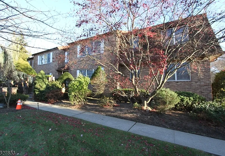 70 Harristown Rd #3 — Photo 1