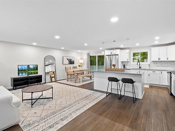 3rd image of 36 Elm Hill Way