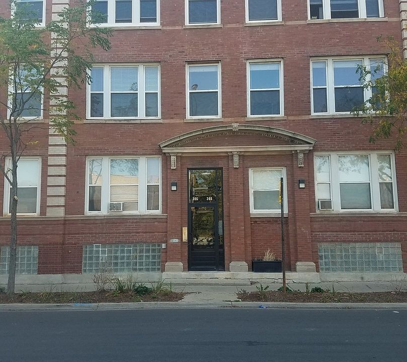 1st image of 306 N Kedzie Ave #1