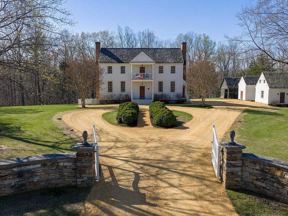 1st image of 1651 Fox Hill Rd