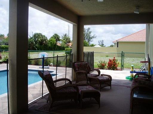 2nd image of 4940 Bismark Palm Dr