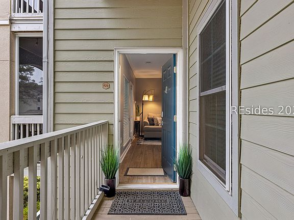 3rd image of 380 Marshland Rd APT F23