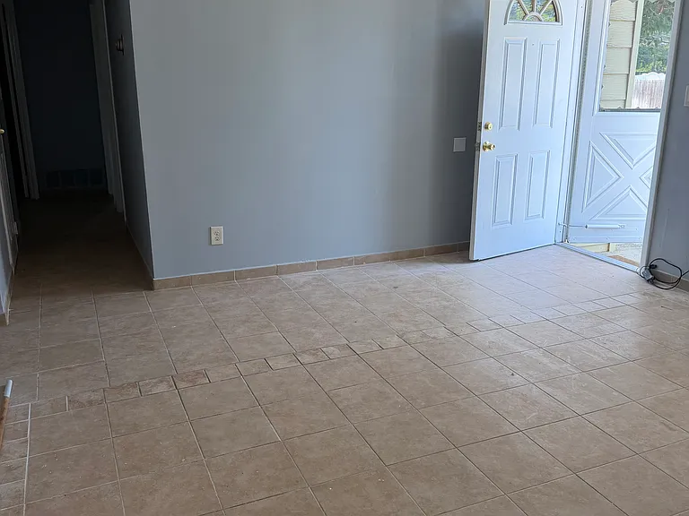 Crossway Dr — Photo 5
