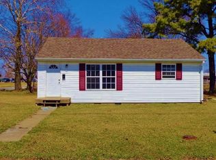 709 Hulen St, Centralia, MO 65240