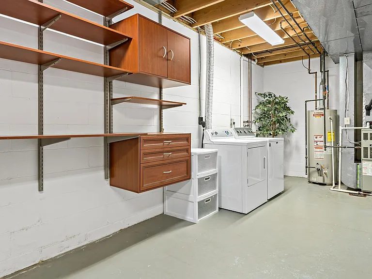 203 Boxwood Ct — Photo 31